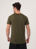 MEN’S Basic Slim Fit V neck