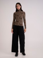 ARYA TURTLE NECK SHIRT