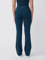 HIGH-WAIST FLARE LEGGING