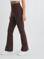 HIGH-WAIST FLARE LEGGING