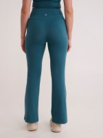 HIGH-WAIST FLARE LEGGING