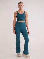 HIGH-WAIST FLARE LEGGING