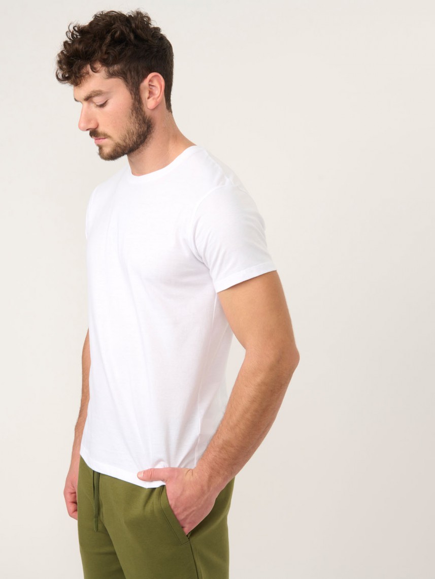 MEN’S Basic Slim Fit Crew Neck