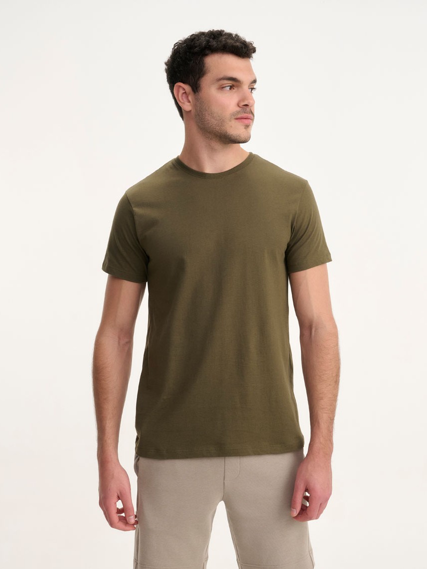 MEN’S Basic Slim Fit Crew Neck