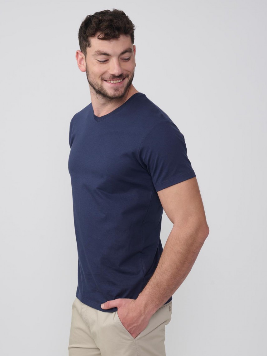 MEN’S Basic Slim Fit V neck