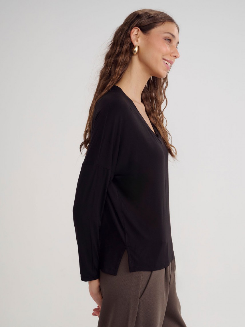 SUNRISE V NECK SHIRT