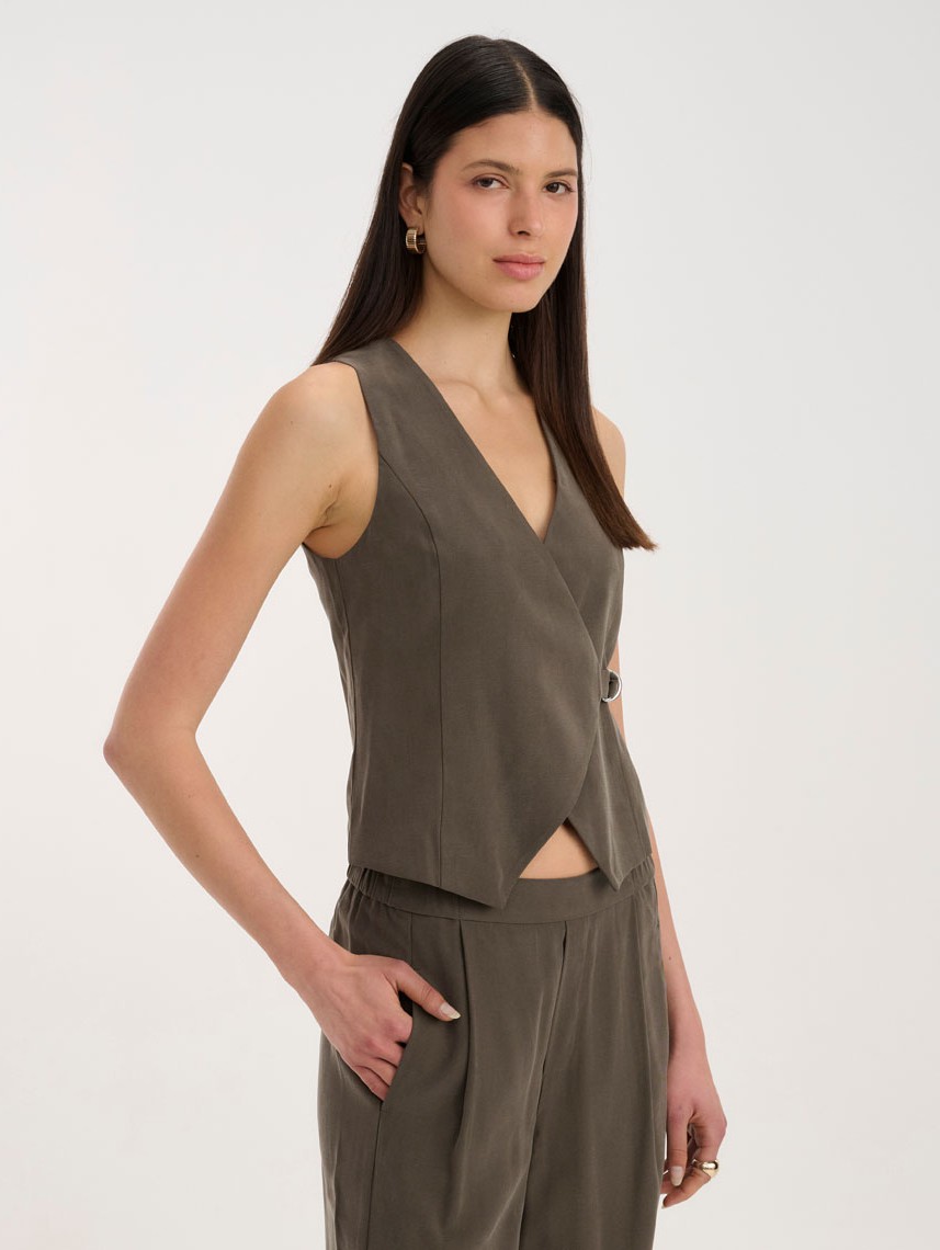 NINA VEST