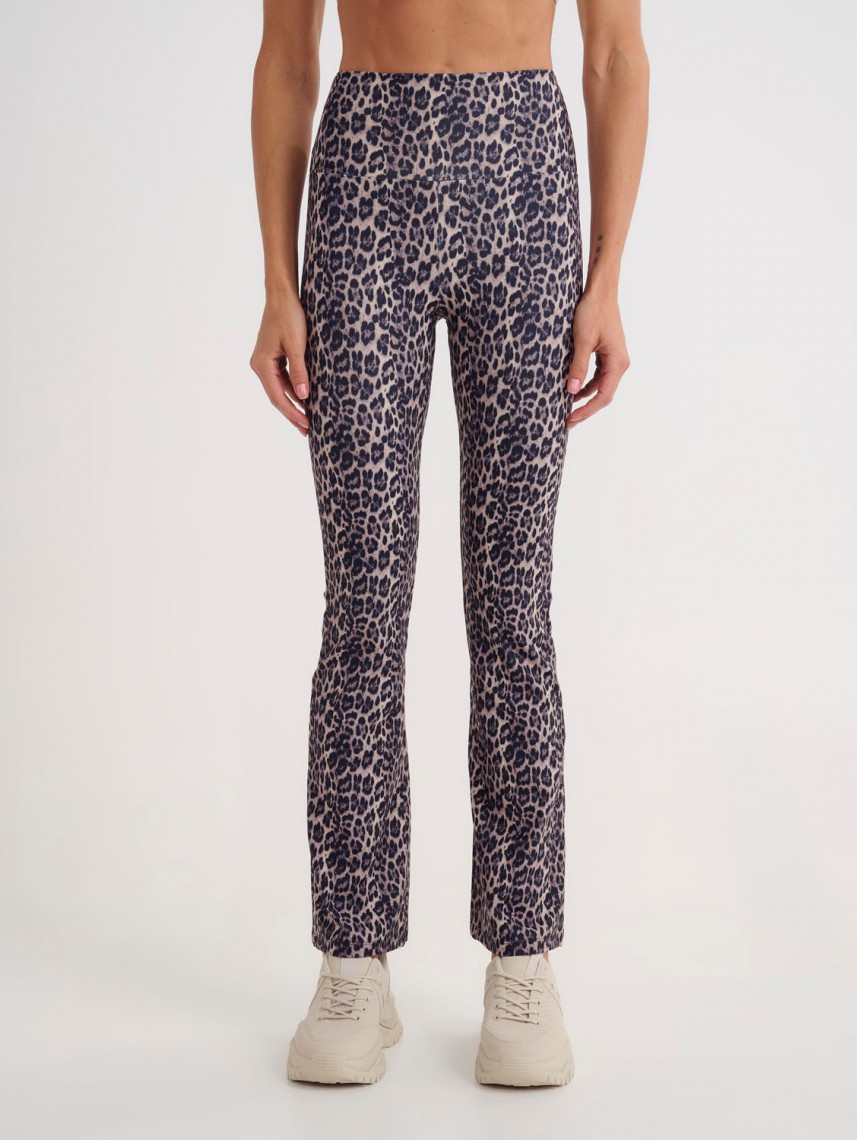 HIGH-WAIST FLARE LEGGING