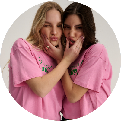 קנה עכשיו חולצות וגופיות לנשים